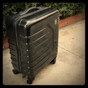 Victorinox Spectra Extra Capacity Carry-On Spinner